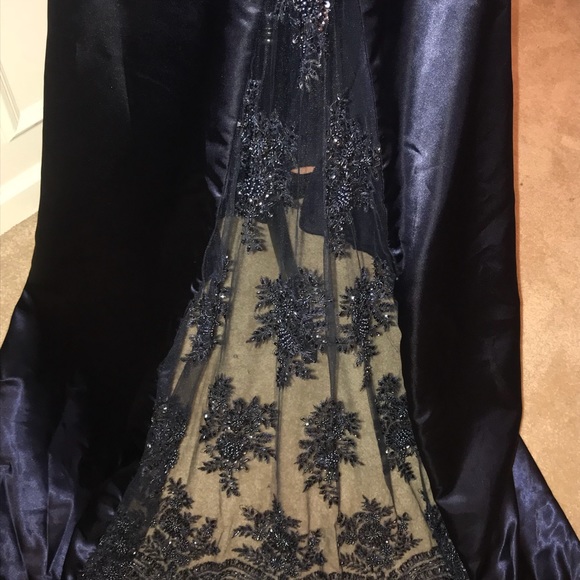 Floor length formal gown. Navy blue and gold - Picture 6 of 6